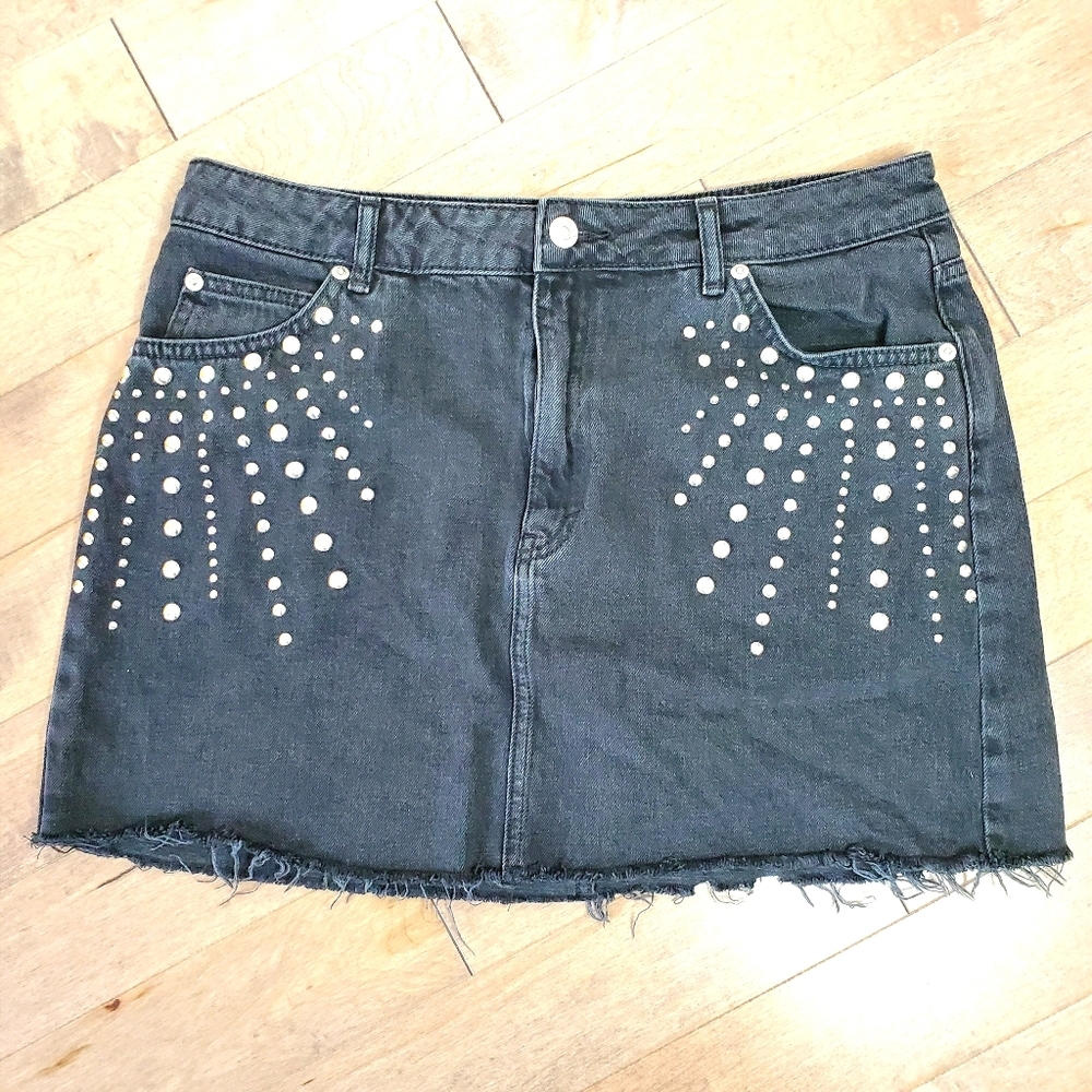 MOTO black studed mini skirt size 10